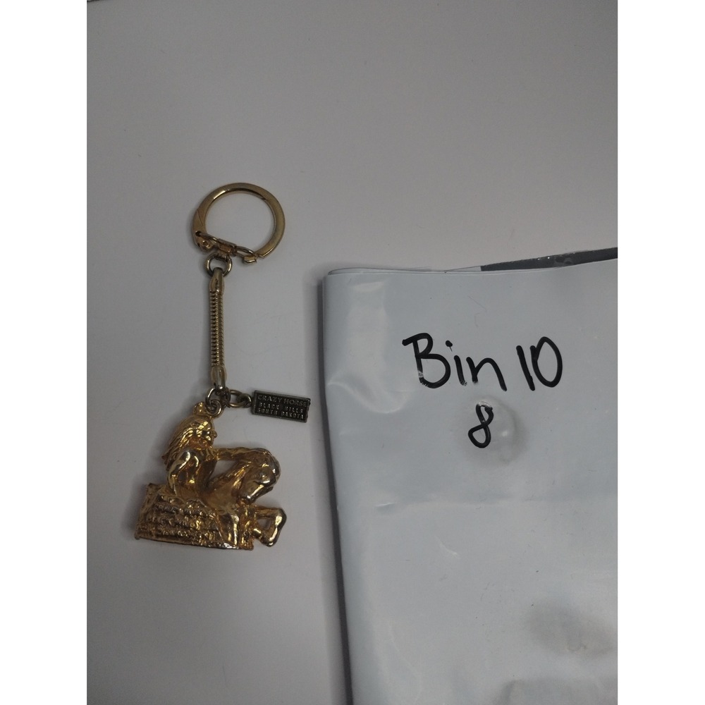 Vintage Crazy Horse Black Hills‎ South Dakota Gold Tone Souvenir Keychain - Picture 6 of 6